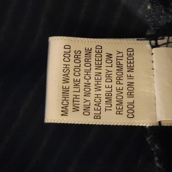 Converse One Star sleeveless tank. Medium, Navy w/ light blue and white stripes. - Picture 9 of 9